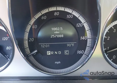 2009 Mercedes-Benz C 300 Sport from USA, damaged, VIN WDDGF54X99F235594